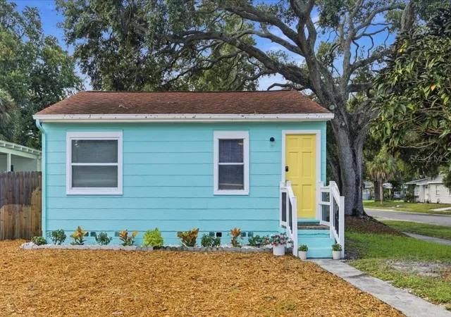 Photo 1 of Single family home for sale at 5122 12th Avenue S, Gulfport, FL 33707 | MLS# TB8517846 | Listing updated on 2026-10-06