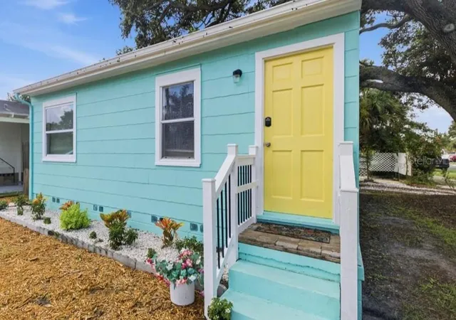 Photo 2 of Single family home for sale at 5122 12th Avenue S, Gulfport, FL 33707 | MLS# TB8517846 | Listing updated on 2026-10-06