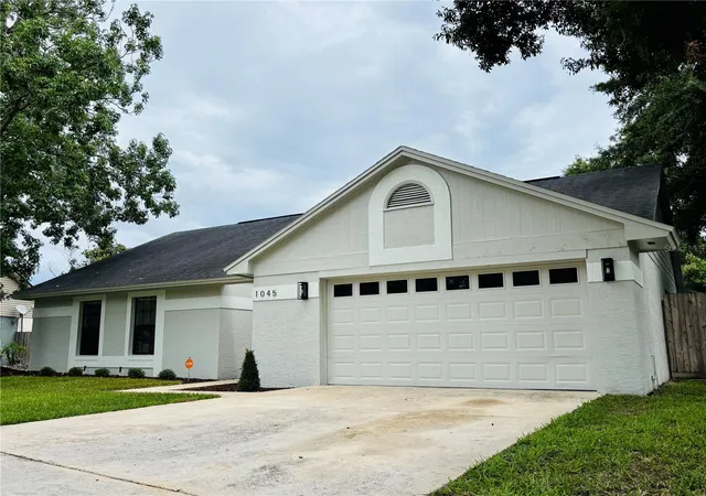 Homes for sale in Oviedo, FL | 1045 Shaffer Trl, Oviedo, FL 32765 | MLS# O6415706