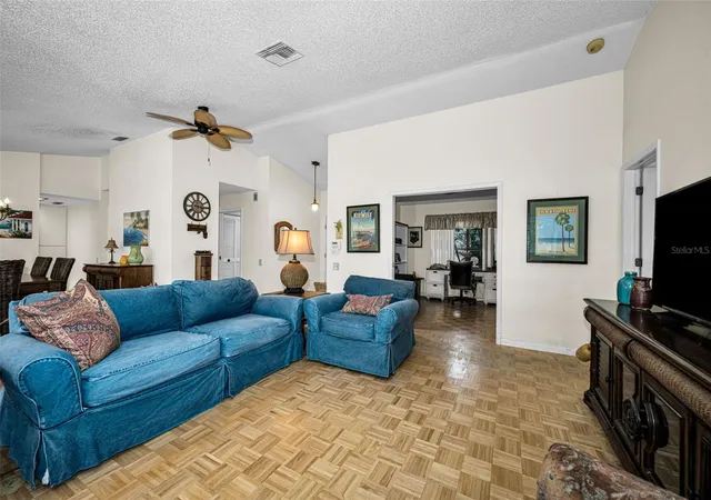 4th image of 3114 Summervale Dr, Holiday, FL 34691 | MLS# W7886624
