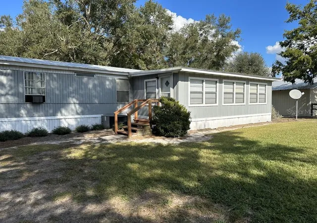 Homes for sale in Bell, FL | 559 Sw 15th Ct, Bell, FL 32619 | MLS# GC541078