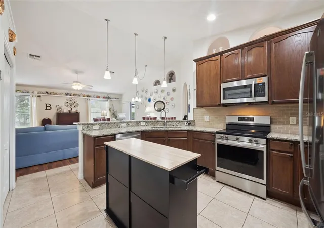 4th image of 2243 Wolf Ridge Ln, Mount Dora, FL 32757 | MLS# G5113576
