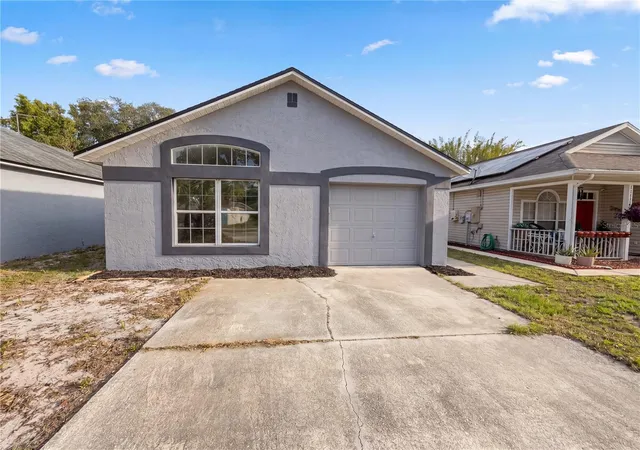 Photo 1 of Single family home for sale at 114 Pamala Ct, Sanford, FL 32771 | MLS# O6415729 | Listing updated on 2026-09-25