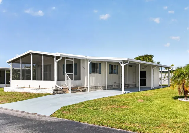 Photo 3 of Manufactured home for sale at 498 Longwood Dr, Venice, FL 34285 | MLS# N6144674 | Listing updated on 2026-10-12