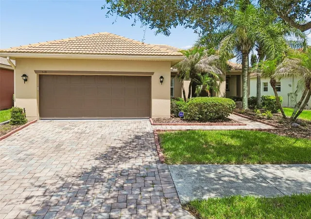 Photo 2 of Single family home for sale at 518 Davinci Pass, Kissimmee, FL 34759 | MLS# S5151673 | Listing updated on 2026-06-28