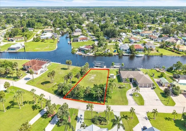4th image of 13425 Marquette Blvd, Fort Myers, FL 33905 | MLS# C7527177