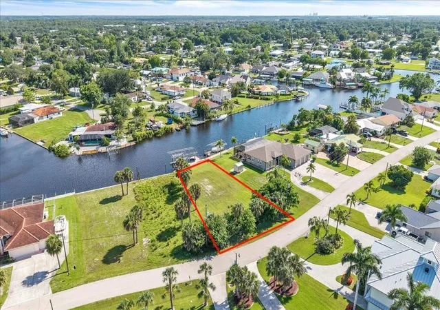 5th image of 13425 Marquette Blvd, Fort Myers, FL 33905 | MLS# C7527177