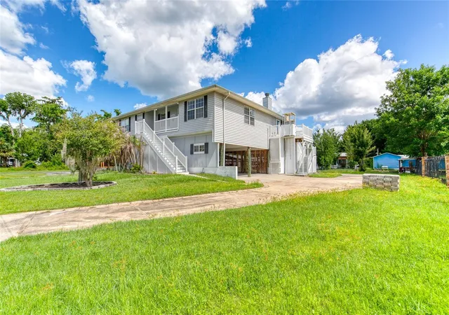 4th image of 24535 Bonnet Rd, Astor, FL 32102 | MLS# V4949587