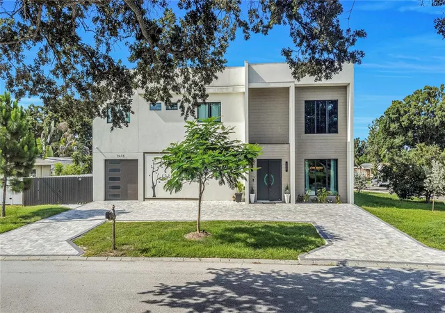 Single family home for sale at 2635 Woodring Dr, Clearwater, FL 33759 | MLS# R4911425 | Listing updated on 2026-08-23