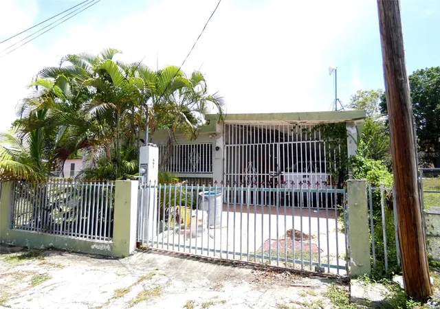Homes for sale in Vieques, PR | 491 Calle Gladiola, Vieques, PR 00765 | MLS# PR9122013