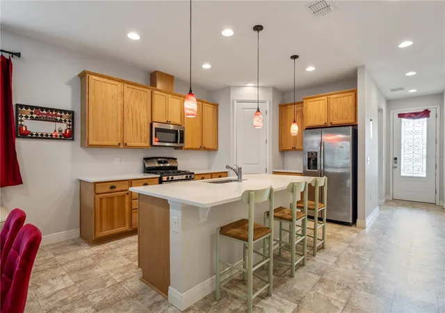 3rd image of 390 Casa Verano Ln, Davenport, FL 33897 | MLS# O6415781