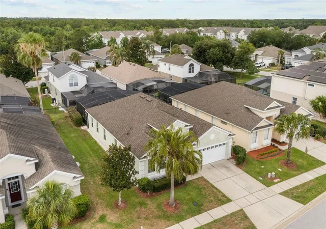 Photo 3 of Single family home for sale at 2254 Wyndham Palms Way, Kissimmee, FL 34747 | MLS# O6415802 | Listing updated on 2026-09-24