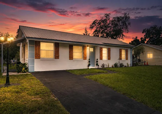 Homes for sale in Edgewater, FL | 2820 Sabal Palm Dr, Edgewater, FL 32141 | MLS# NS1088484