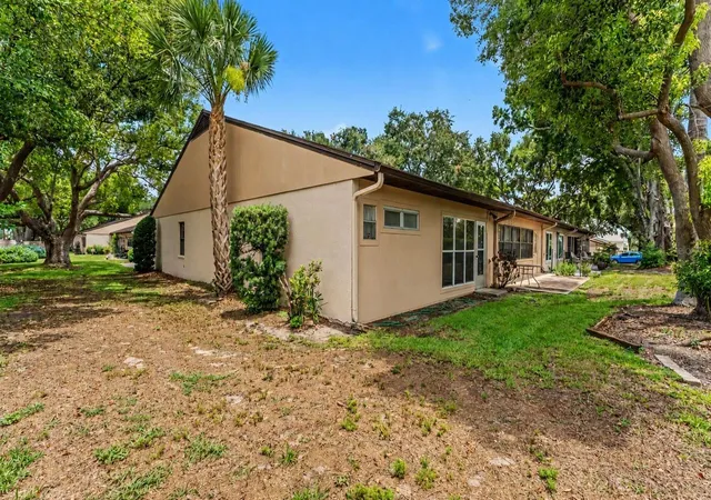 Homes for sale in Lakeland, FL | 2025 Sylvester Rd, Lakeland, FL 33803 | Houzeo