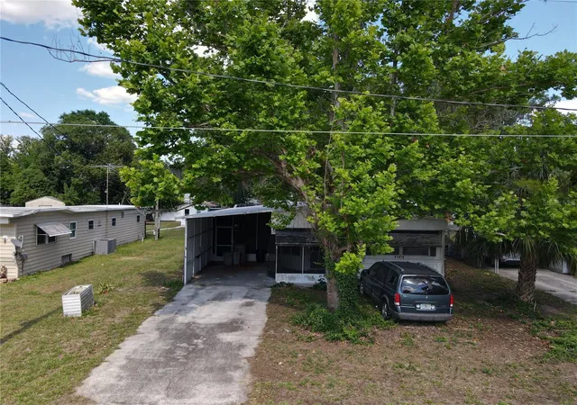 Photo 3 of Manufactured home for sale at 28814 Hubbard St, Leesburg, FL 34748 | MLS# G5113589 | Listing updated on 2026-09-30