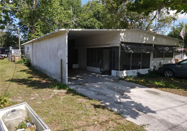 Photo 4 of Manufactured home for sale at 28814 Hubbard St, Leesburg, FL 34748 | MLS# G5113589 | Listing updated on 2026-09-30