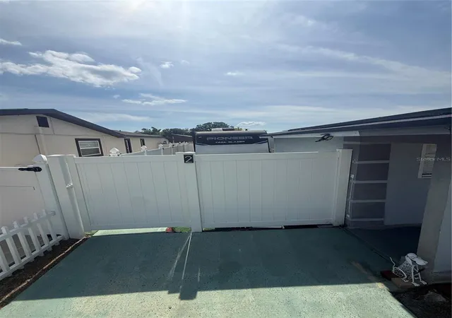 4th image of 4808 Sierra Madre Dr, Tampa, FL 33634 | MLS# TB8517953