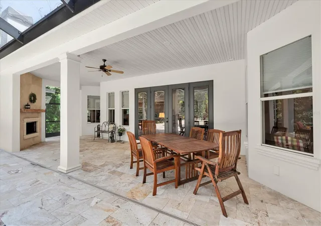 Photo 3 of Single family home for sale at 16301 Dunlindale Dr, Lithia, FL 33547 | MLS# TB8517956 | Listing updated on 2026-10-01