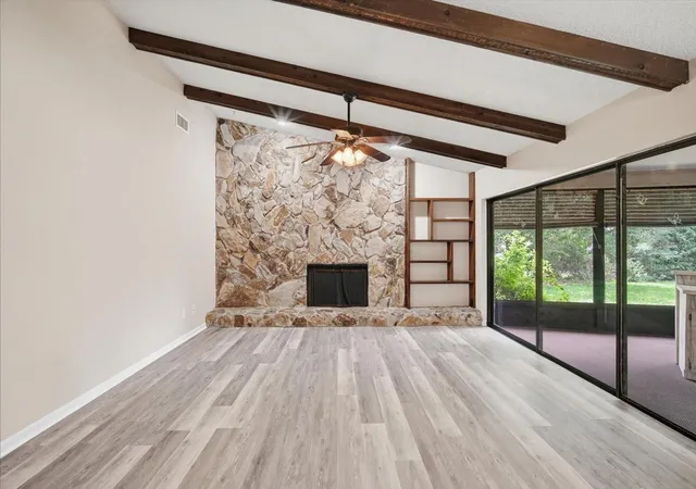 Photo 3 of Single family home for sale at 1405 Laurel Ct, Plant City, FL 33563 | MLS# TB8517967 | Listing updated on 2026-09-04
