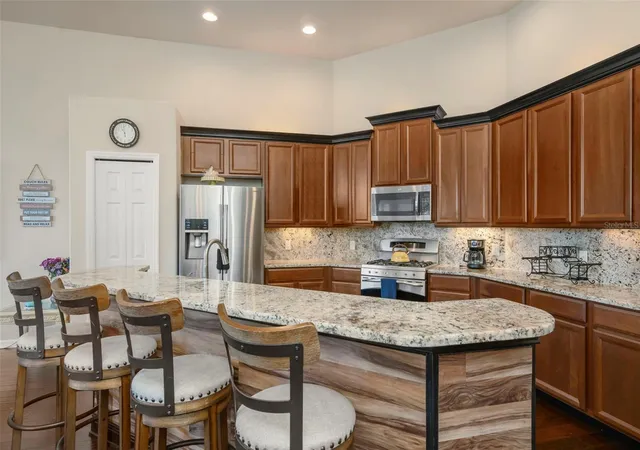 4th image of 2307 Silver Trumpet Ct, Valrico, FL 33594 | MLS# TB8517970