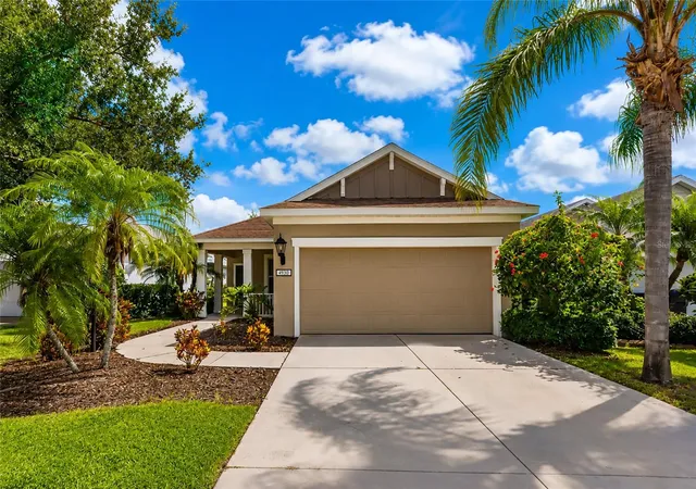 Photo 1 of Single family home for sale at 4930 Newport News Cir, Bradenton, FL 34211 | MLS# A4696710 | Listing updated on 2026-10-07
