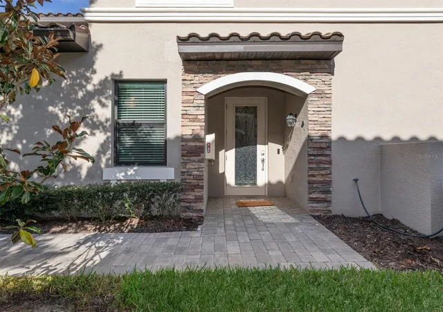 Listing Photo 4 - Condo for sale in building located at 17637 Gawthrop Dr, BRADENTON, FL 34211 - Unit #104