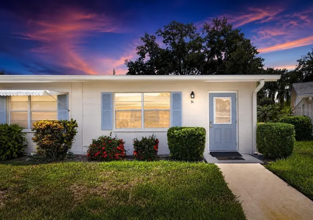 Photo 1 of Condo for sale at 402 Dorchester Pl #31, Sun City Center, FL 33573 | MLS# TB8517975 | Listing updated on 2026-08-10
