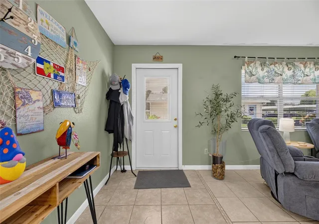 Listing Photo 5 - Condo for sale in building located at 402 Dorchester Pl, SUN CITY CENTER, FL 33573 - Unit #31