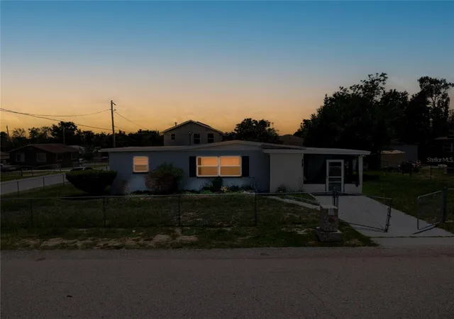 Photo 2 of Single family home for sale at 1125 Ave L, Haines City, FL 33844 | MLS# S5151699 | Listing updated on 2026-08-28