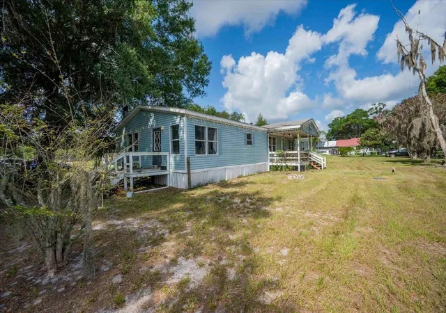2nd image of 2210 D R Bryant Rd, Lakeland, FL 33810 | MLS# L4962663
