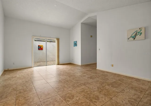 Photo 4 of Sale Pending at 381 San Jose Dr, Winter Haven, FL 33884 | MLS# S5151702 | Listing updated on 2026-10-07