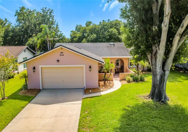 Photo 3 of Single family home for sale at 5020 The Oaks Cir, Orlando, FL 32809 | MLS# O6415849 | Listing updated on 2026-08-11
