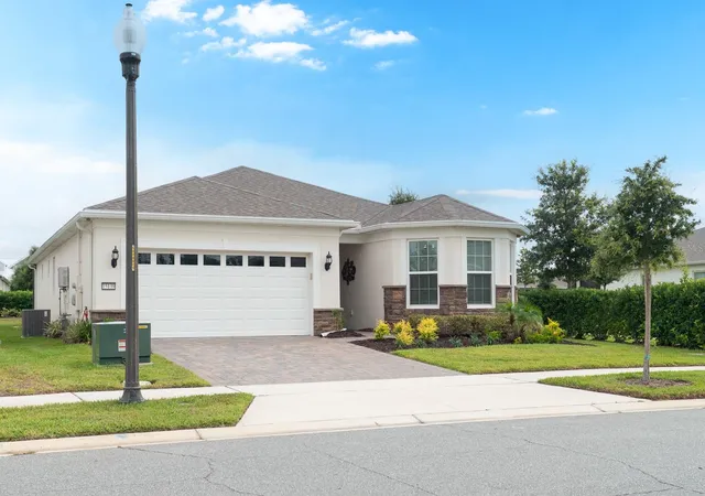 Photo 2 of Single family home for sale at 15139 Canopy Cover Dr, Winter Garden, FL 34787 | MLS# O6415871 | Listing updated on 2026-09-01