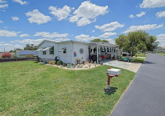 Photo 2 of Manufactured home for sale at 37513 Campo Ave, Zephyrhills, FL 33541 | MLS# TB8518024 | Listing updated on 2026-09-03