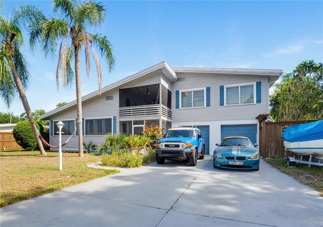Photo 33 of Single family home for sale at 2719 Fort Worth St, SARASOTA, FL 34231 | MLS# A4696731 | Listing updated on 2026-10-05