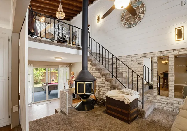 Photo 3 of Single family home for sale at 2719 Fort Worth St, Sarasota, FL 34231 | MLS# A4696731 | Listing updated on 2026-09-01
