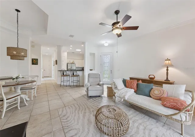 3rd image of 134 Lower Lake Ct, Debary, FL 32713 | MLS# O6415884