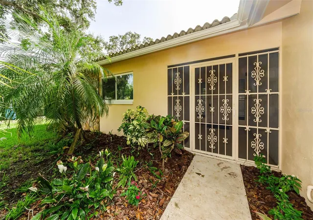 2nd image of 1529 E Dorchester Dr, Palm Harbor, FL 34684 | MLS# TB8518054
