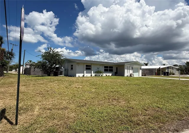 Photo 2 of Single family home for sale at 10216 Spoonbill Rd E, Bradenton, FL 34209 | MLS# TB8518064 | Listing updated on 2026-10-30
