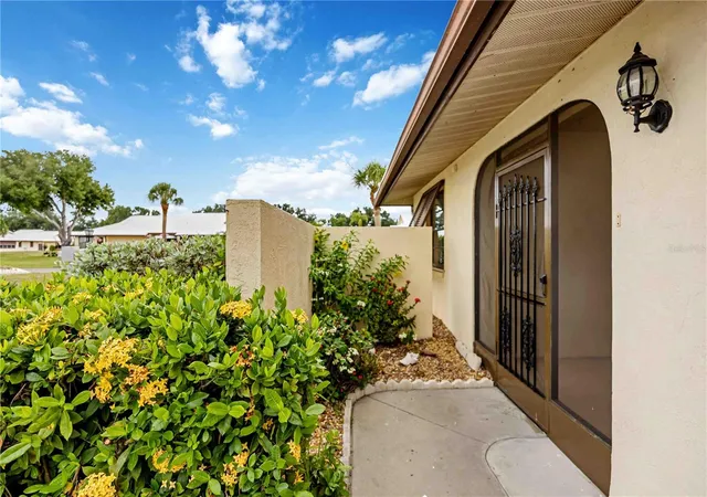 4th image of 98 Drifting Sands Dr, Venice, FL 34293 | MLS# N6144679