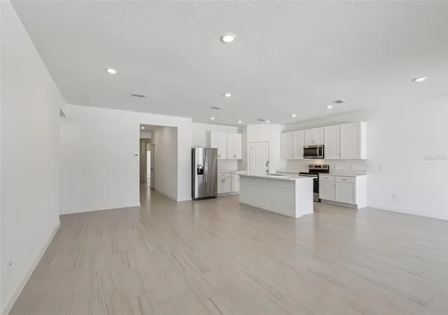 Photo 4 of Single family home for sale at 84 Wandering Crk Way, Palm Coast, FL 32164 | MLS# TB8518082 | Listing updated on 2026-09-02