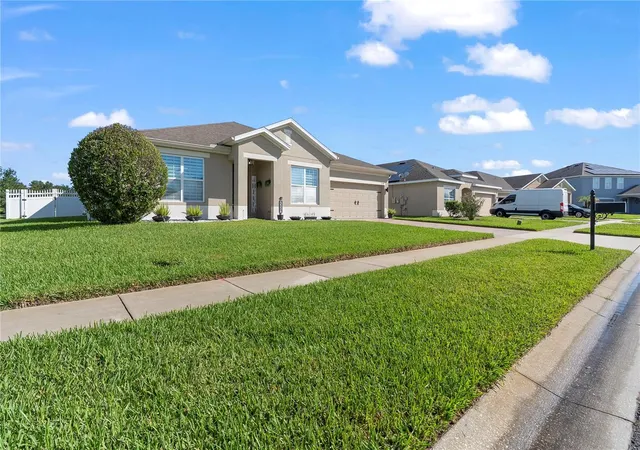 Photo 3 of Single family home for sale at 3534 Cayugas Loop, Saint Cloud, FL 34772 | MLS# S5151714 | Listing updated on 2026-09-22