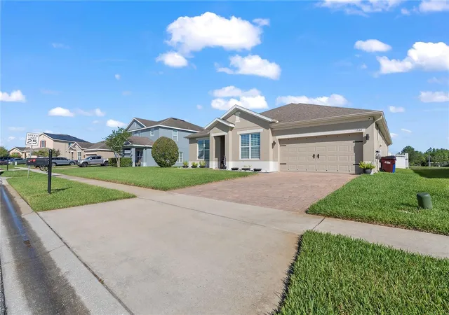 Photo 3 of Single family home for sale at 3534 Cayugas Loop, Saint Cloud, FL 34772 | MLS# S5151714 | Listing updated on 2026-09-22