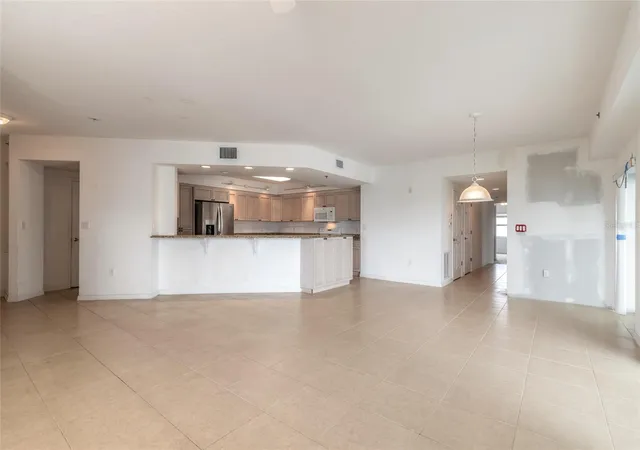 Photo 4 of Condo for sale at 5300 S Atlantic Ave #3-605, New Smyrna Beach, FL 32169 | MLS# V4949597 | Listing updated on 2026-10-20