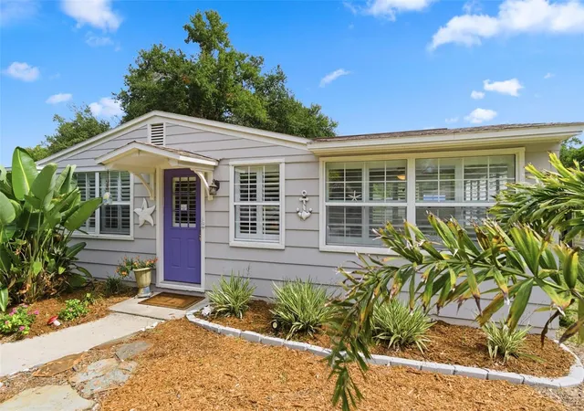 1st image of 652 Lexington St, Dunedin, FL 34698 | MLS# TB8518115