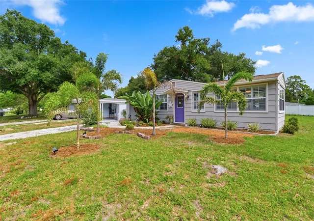 2nd image of 652 Lexington St, Dunedin, FL 34698 | MLS# TB8518115