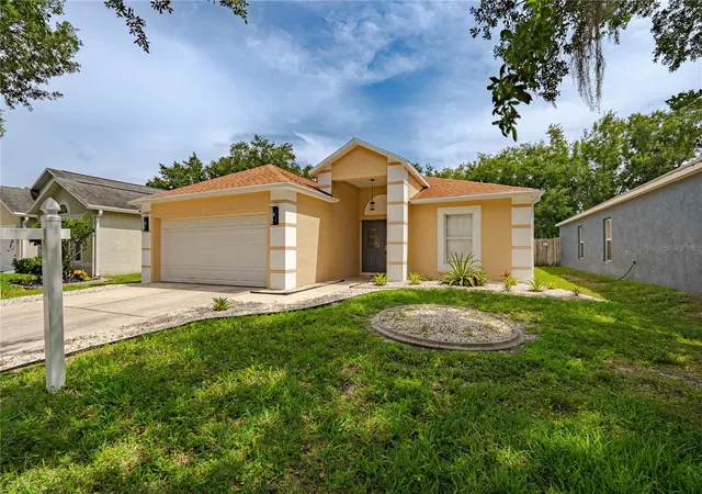 Photo 3 of Single family home for sale at 19204 Wood Sage Dr, Tampa, FL 33647 | MLS# TB8518120 | Listing updated on 2026-09-03