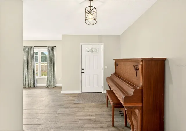 3rd image of 1017 Carolina Ave, Mulberry, FL 33860 | MLS# TB8518123