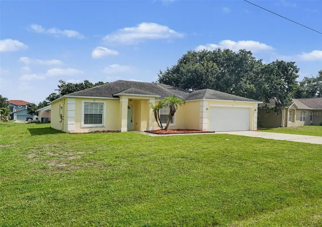 2nd image of 521 Eagle Ct, Kissimmee, FL 34759 | MLS# O6415936