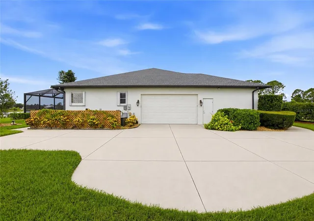 3rd image of 7100 San Casa Dr, Englewood, FL 34224 | MLS# C7527204